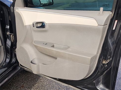 Used 2011 Chevrolet Malibu LT w/ Power Convenience Package image 15