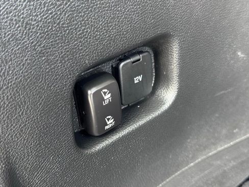 Used 2023 Ford Edge SEL image 39