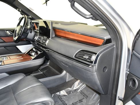 Used 2023 Lincoln Navigator L Reserve AWD/4WD image 46