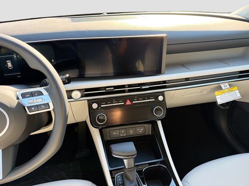 New 2026 Hyundai Tucson SEL image 19