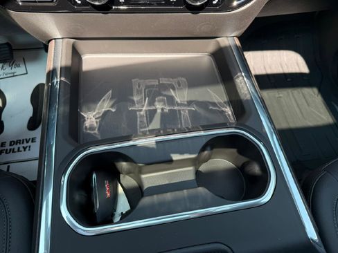 New 2025 GMC Sierra 2500 SLT w/ SLT Premium Package image 18