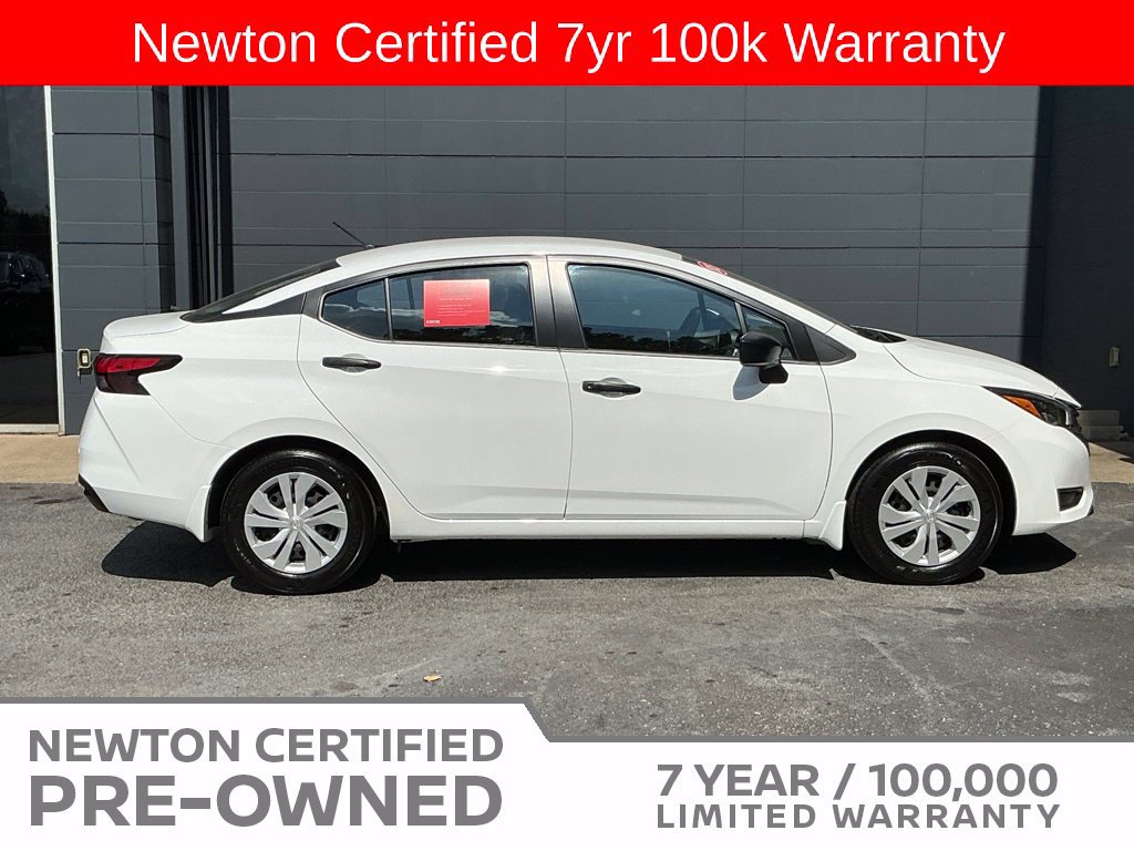 Used 2025 Nissan Versa S w/ Trunk Package FWD image 4