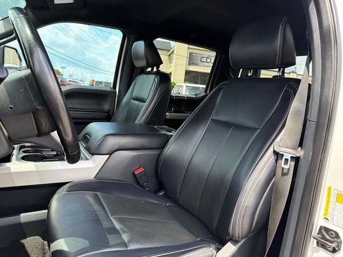 Used 2022 Ford F350 Lariat w/ Lariat Ultimate Package AWD/4WD image 34