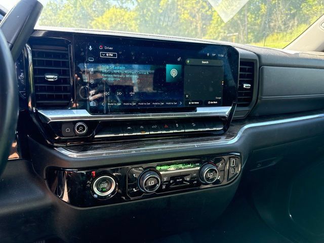 Used 2024 Chevrolet Silverado 1500 RST w/ Z71 Off-Road Package AWD/4WD image 23