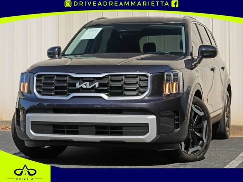 Used 2025 Kia Telluride S FWD image 1