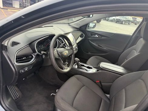 Used 2021 Chevrolet Malibu LT FWD image 13