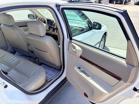 Used 2004 Chevrolet Impala w/ Preferred Equipment Group FWD image 14