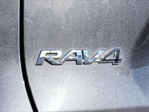 Used 2024 Toyota RAV4 XLE Premium image 30