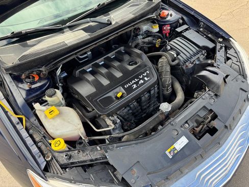 Used 2014 Chrysler 200 LX image 23