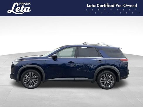 Used 2022 Nissan Pathfinder SL w/ SL Premium Package AWD/4WD image 3