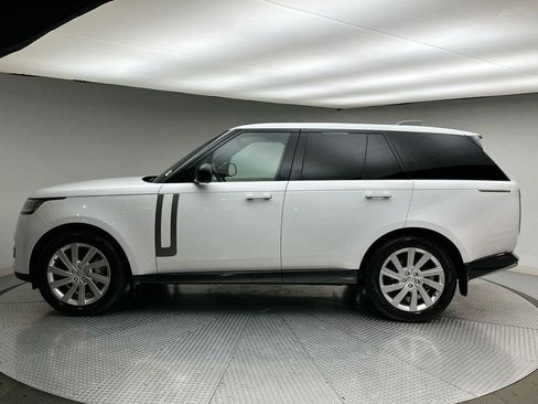 Certified 2023 Land Rover Range Rover SE image 10
