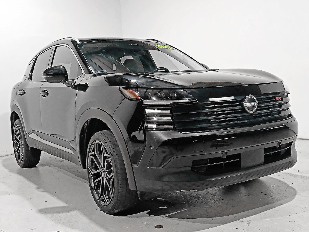 Used 2025 Nissan Kicks SR FWD image 31