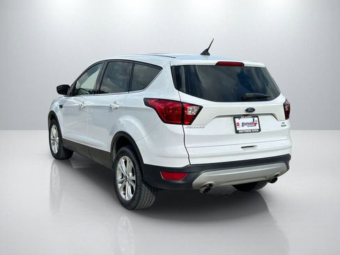Used 2019 Ford Escape SE image 7