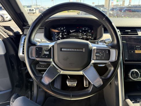 Used 2021 Land Rover Discovery S R-Dynamic image 17