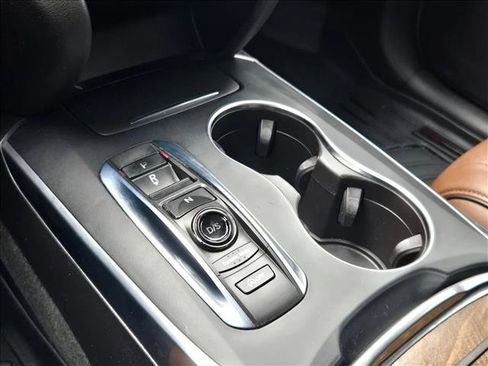 Used 2018 Acura MDX FWD w/ Advance Package image 11