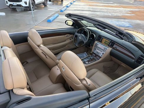 Used 2008 Lexus SC 430 Convertible image 9