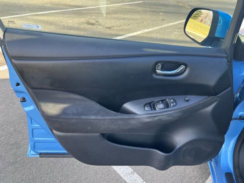 Used 2013 Nissan Leaf S w/ Charger Pkg image 13
