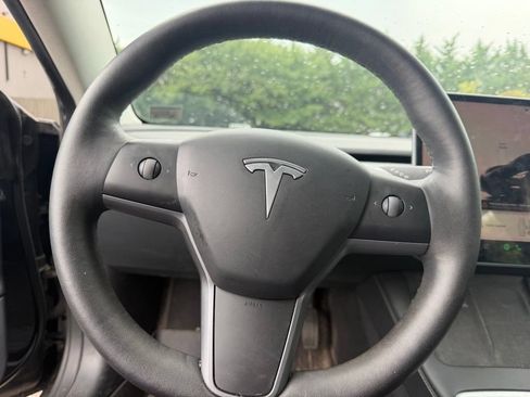 Used 2022 Tesla Model 3 Long Range AWD/4WD image 10