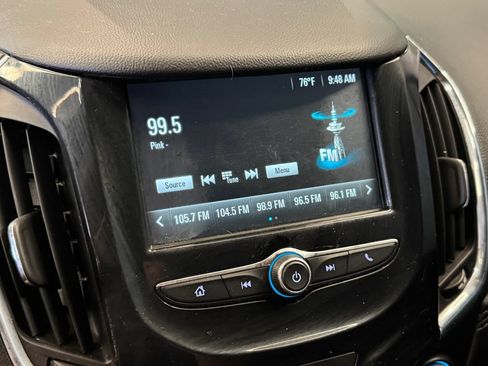 Used 2017 Chevrolet Cruze Premier FWD image 13