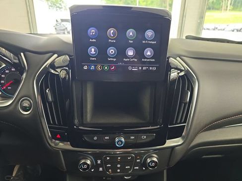 Used 2023 Chevrolet Traverse RS AWD/4WD image 16