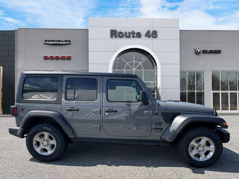 Used 2021 Jeep Wrangler Unlimited Sport AWD/4WD image 6