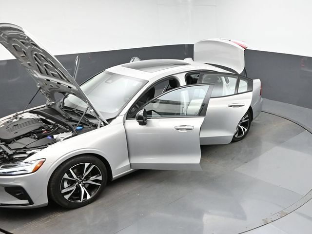 Used 2023 Volvo S60 B5 Core w/ Climate Package FWD image 47