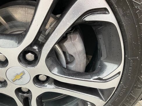 Used 2017 Chevrolet Bolt Premier FWD image 77