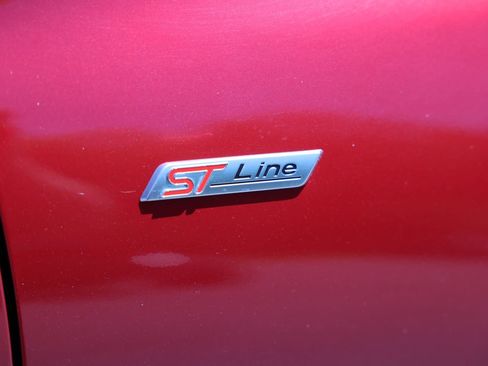Certified 2023 Ford Escape ST-Line Elite w/ Premium Technology Package AWD/4WD image 32