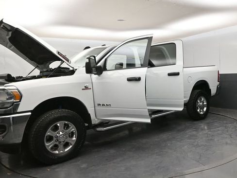 Used 2024 RAM 2500 Big Horn w/ Off Road Package image 34