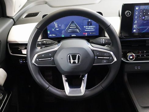 Used 2025 Honda Prologue Touring image 16