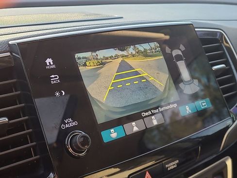 Used 2020 Honda Pilot Touring image 28