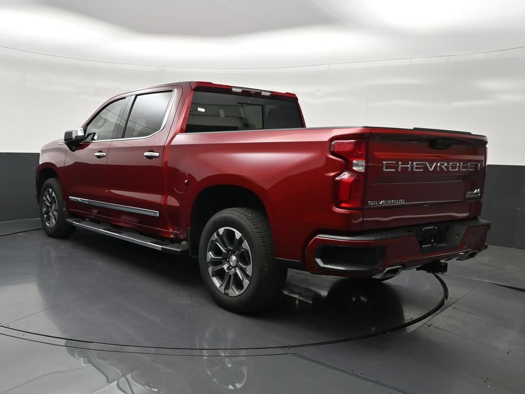 Used 2025 Chevrolet Silverado 1500 High Country RWD image 3