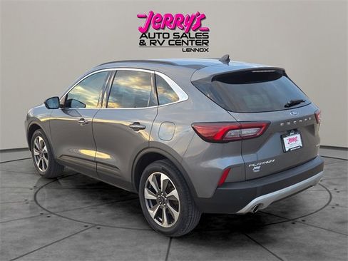 Used 2023 Ford Escape Platinum image 13