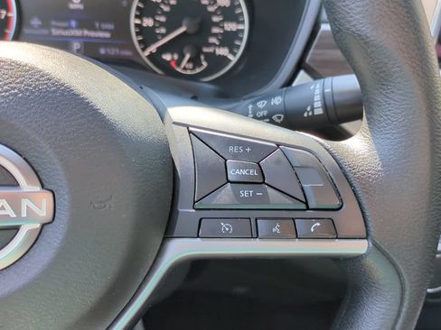 Used 2024 Nissan Altima 2.5 SV FWD image 21