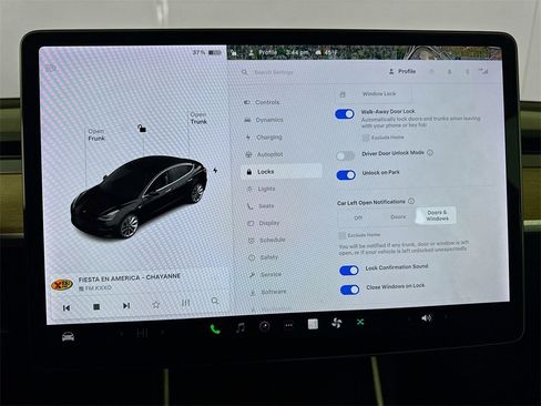Used 2018 Tesla Model 3 Long Range image 14