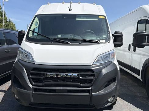 Used 2025 RAM ProMaster 3500 w/ Convenience Group FWD image 2