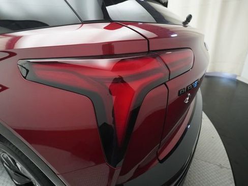 Used 2024 Chevrolet Blazer EV RS image 31