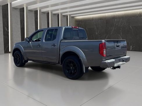 Used 2020 Nissan Frontier SV w/ Midnight Edition Floor Mats AWD/4WD image 4