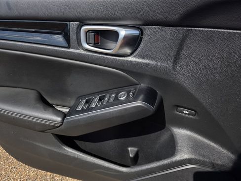 Used 2024 Honda Civic Touring image 19