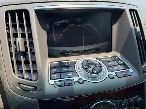 Used 2011 INFINITI G37 Convertible w/ Premium Pkg RWD image 25