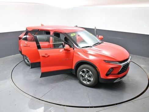 Used 2025 Chevrolet Blazer LT FWD image 59