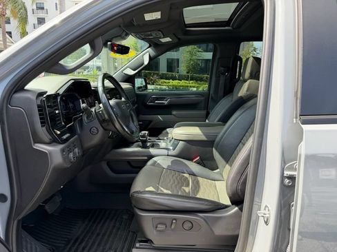 Used 2024 Chevrolet Silverado 1500 ZR2 w/ Technology Package AWD/4WD image 10