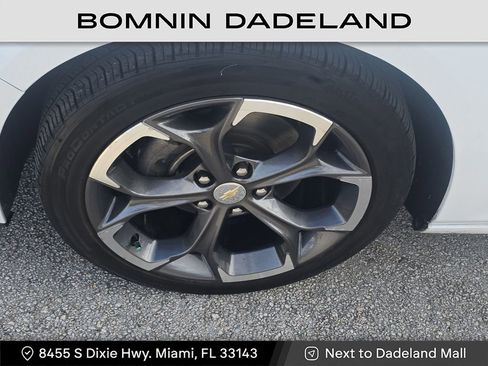 Used 2021 Chevrolet Malibu LT image 9