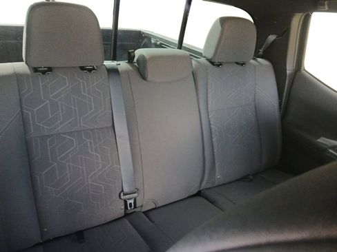 Used 2019 Toyota Tacoma TRD Off-Road image 17