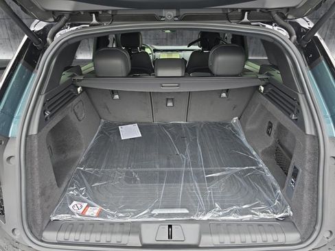 New 2026 Land Rover Range Rover Sport SE image 12