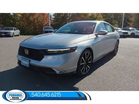 New 2025 Honda Accord Hybrid Touring image 4