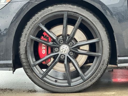 Used 2021 Volkswagen GTI S image 27