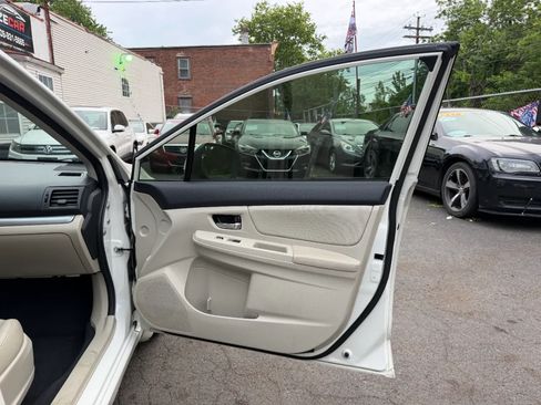 Used 2014 Subaru Impreza 2.0i Limited AWD/4WD image 38