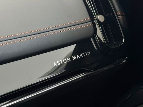 Used 2025 Aston Martin DBX 707 image 6