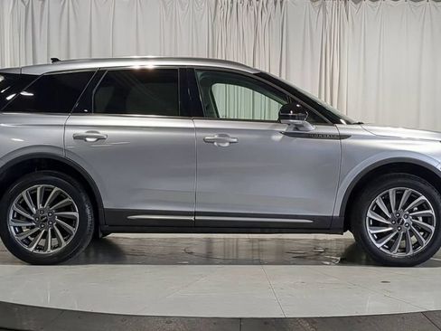 Used 2023 Lincoln Corsair Reserve w/ Equipment Group 201A AWD/4WD image 9